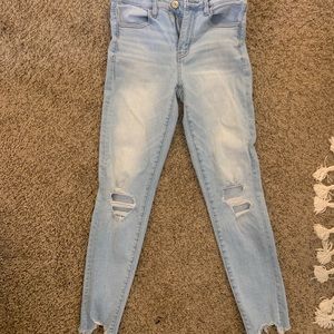 American Eagle Light Washed Skinny Jeans